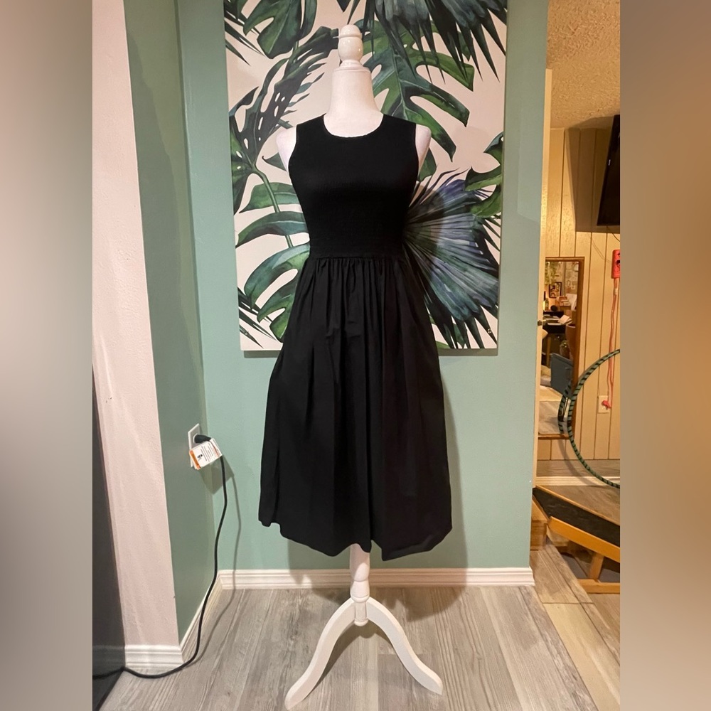 🖤 French Connection Black Smocked Top Dress